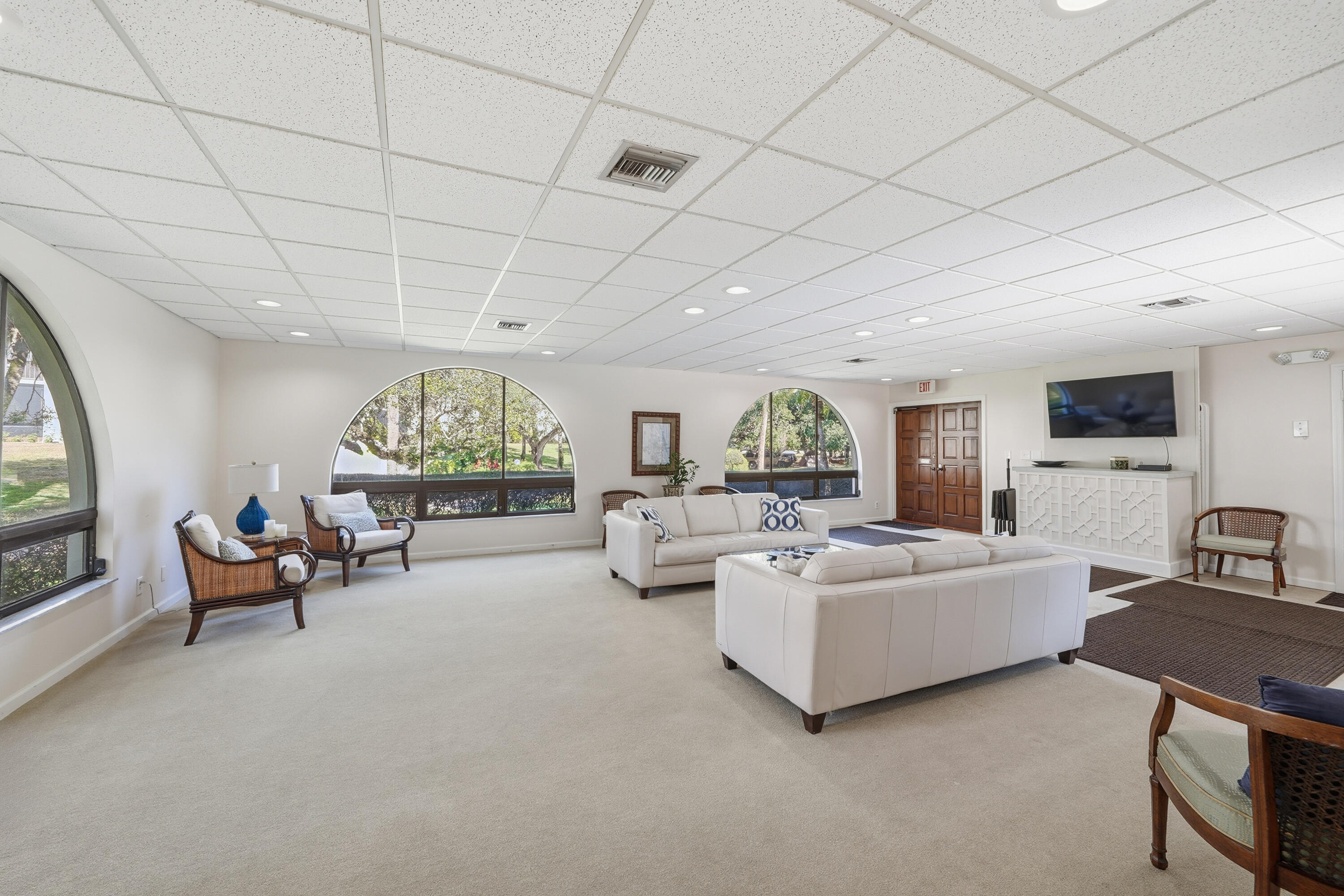 ROBLES DEL MAR (OAKS OF THE SEA) - Residential