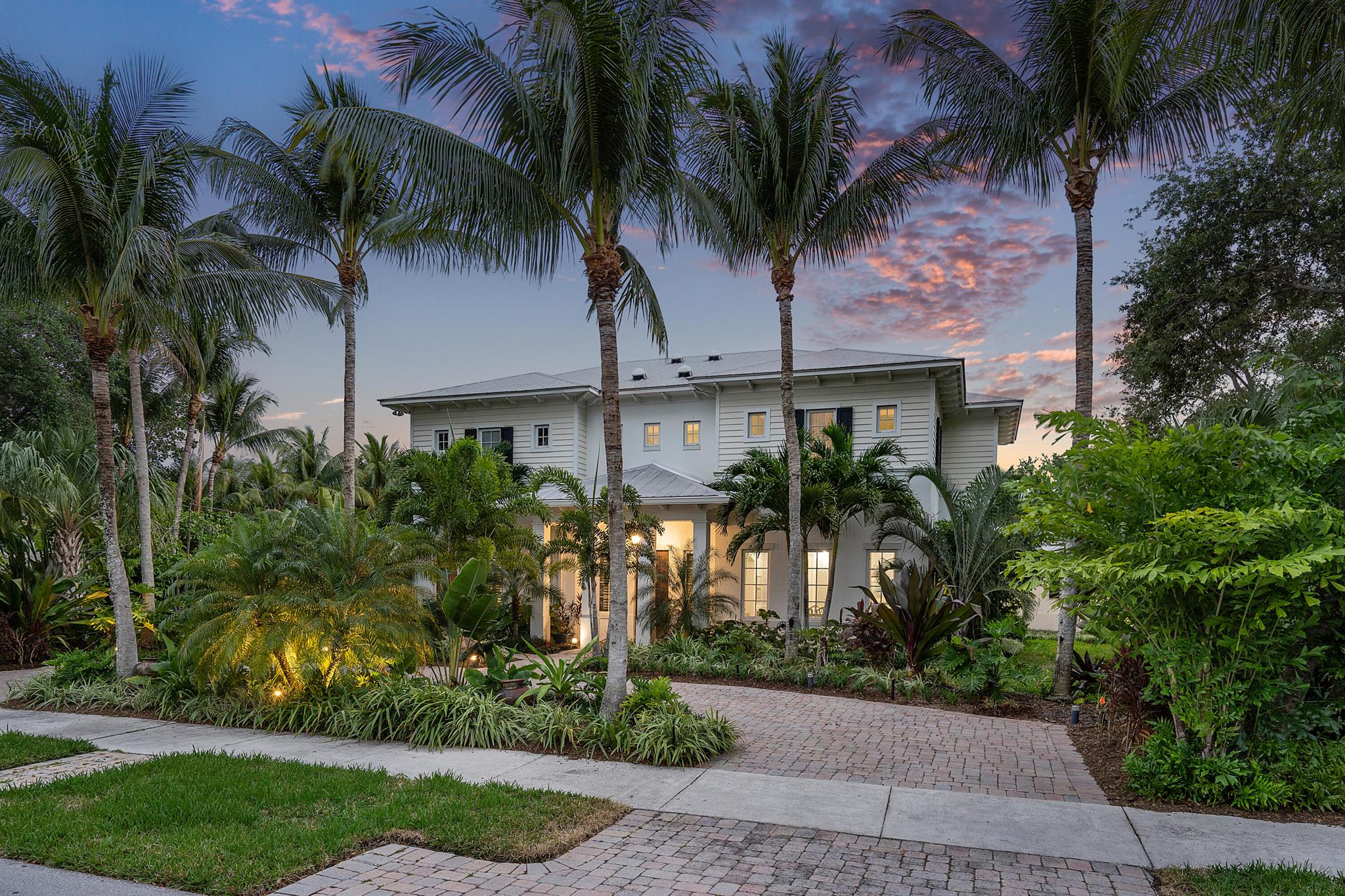 CRUZAN CORNER - Residential