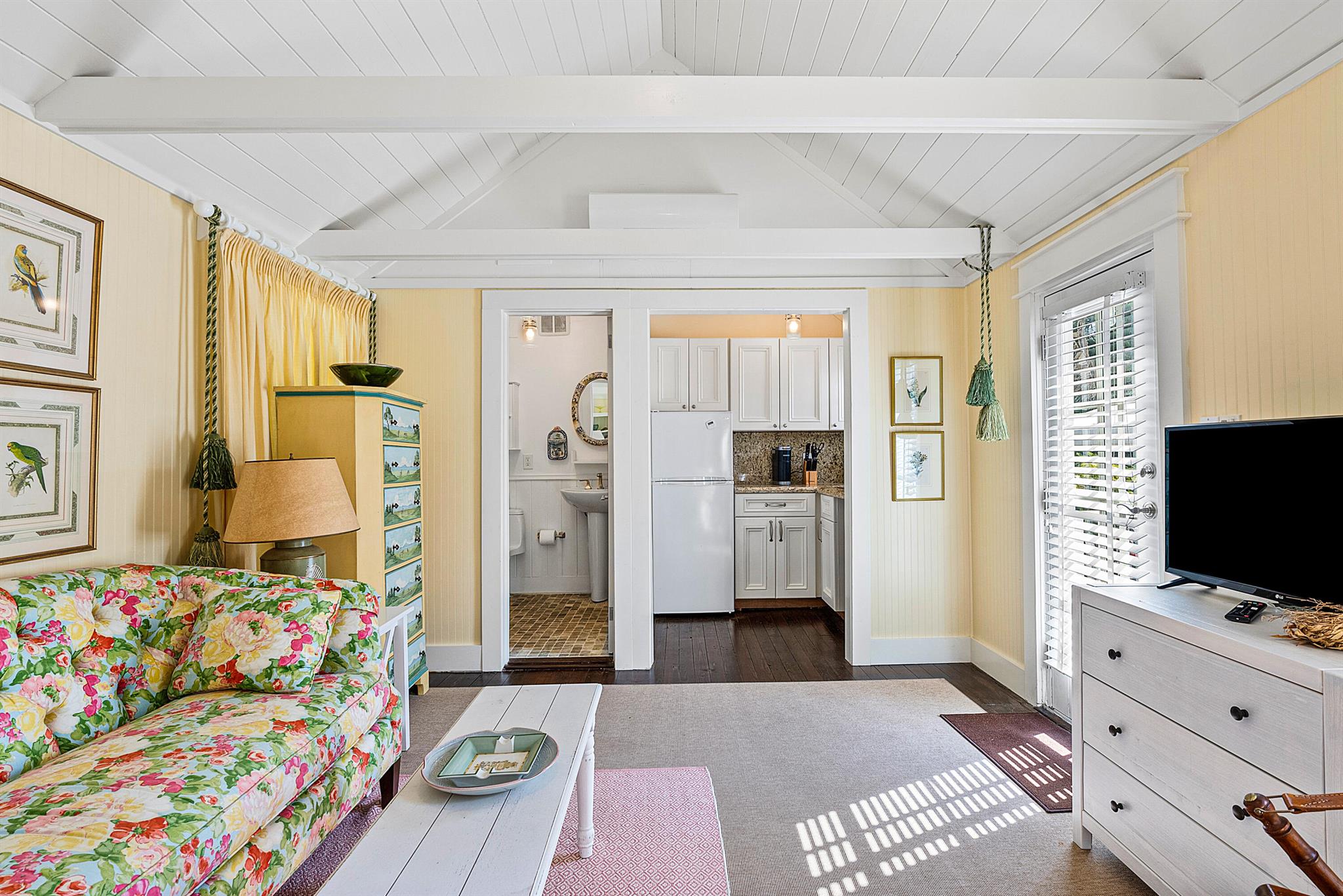 CRUZAN CORNER - Residential