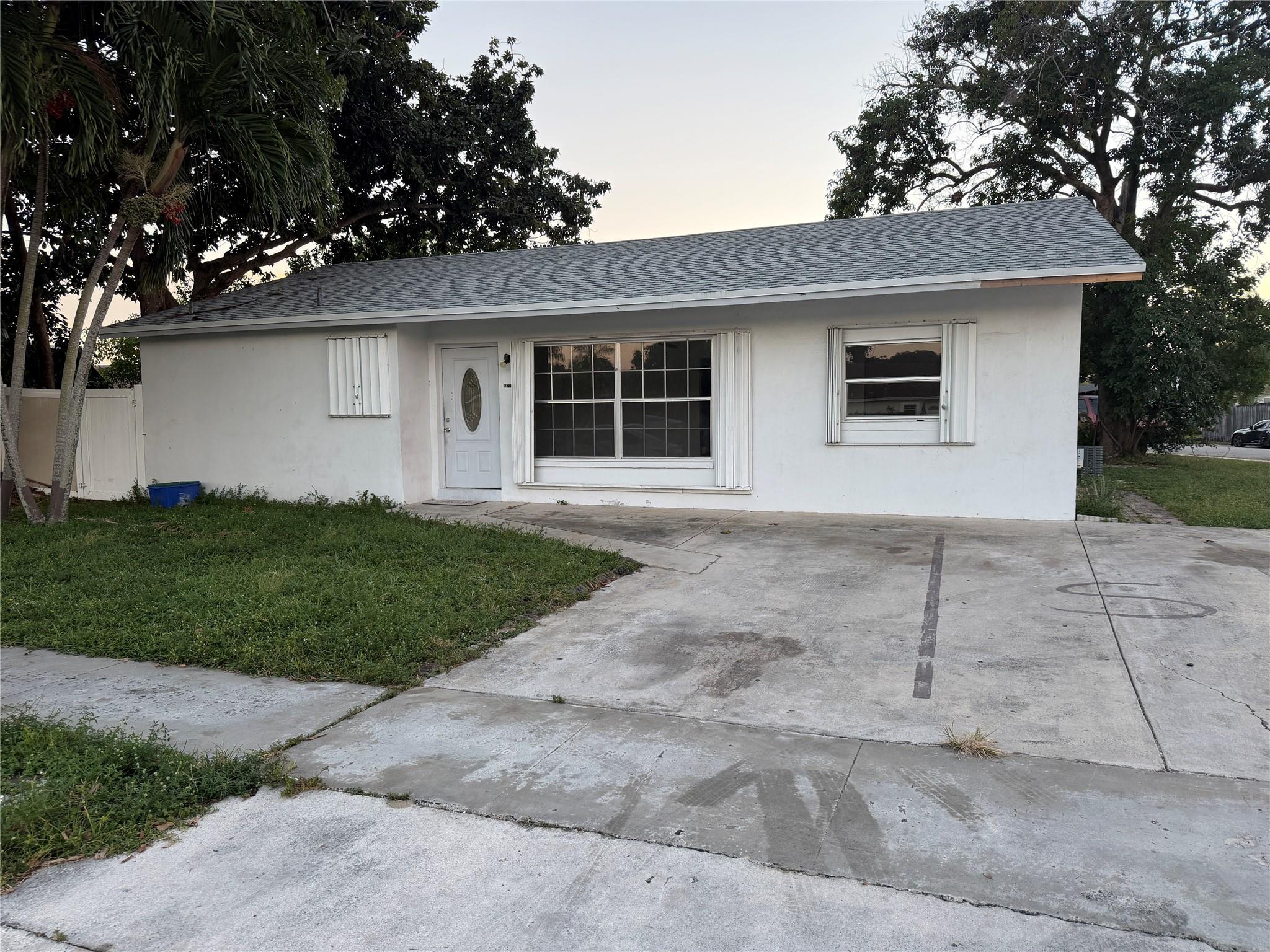 Sandalfoot Cove Sec 02 - Residential Lease