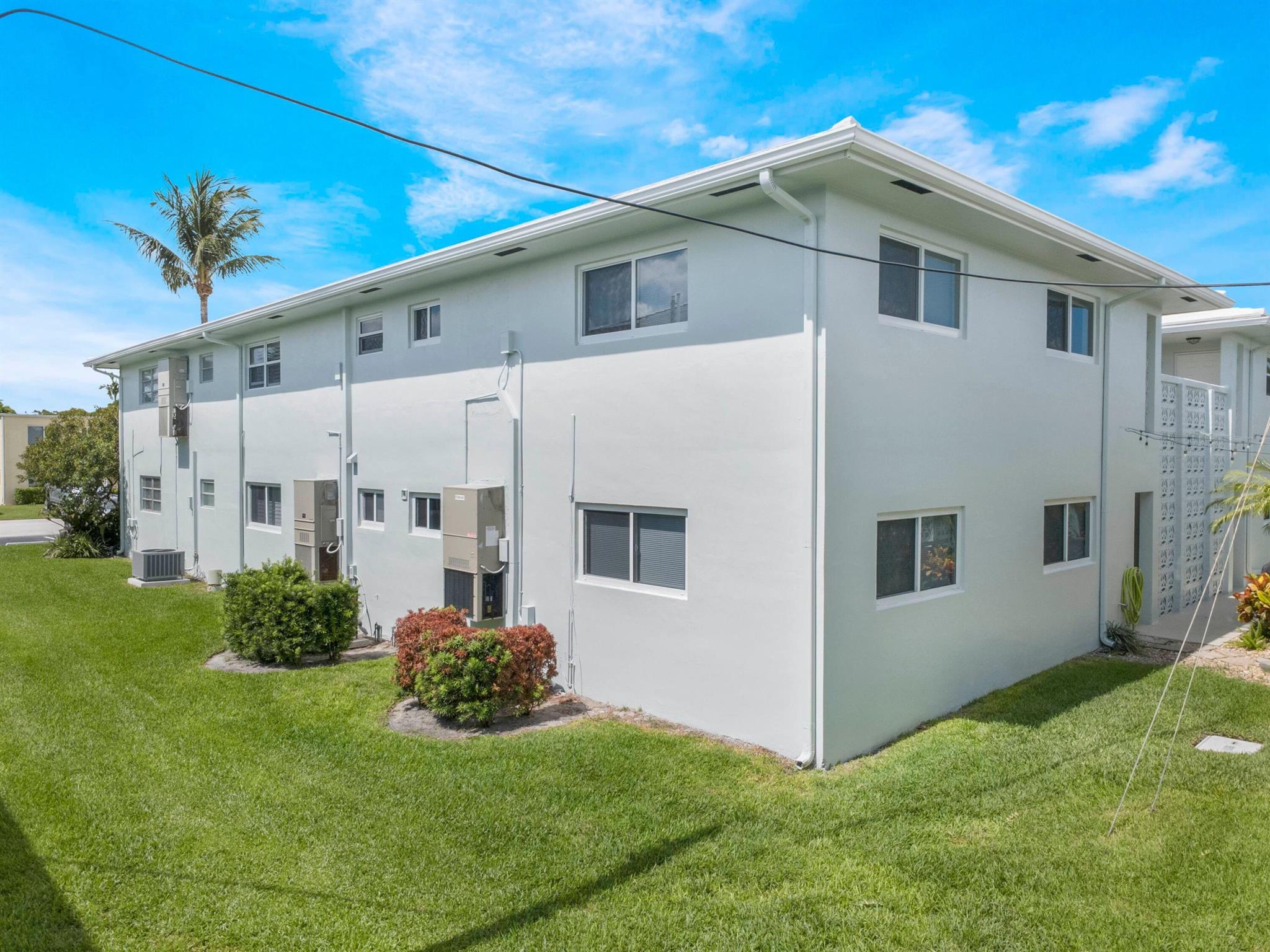 LIGHTHOUSE VIEW CONDOS - Residential