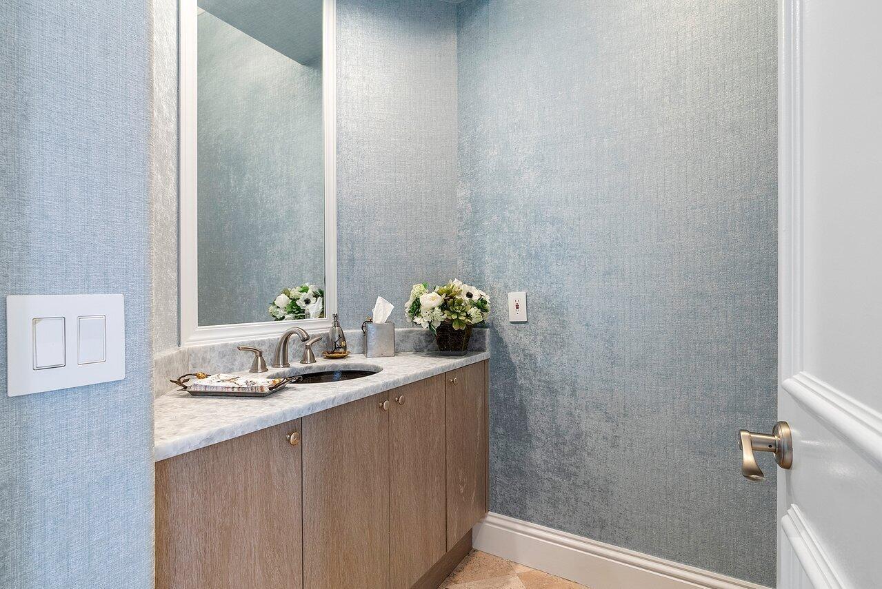 Royal Palm Yacht & Countr - Residential