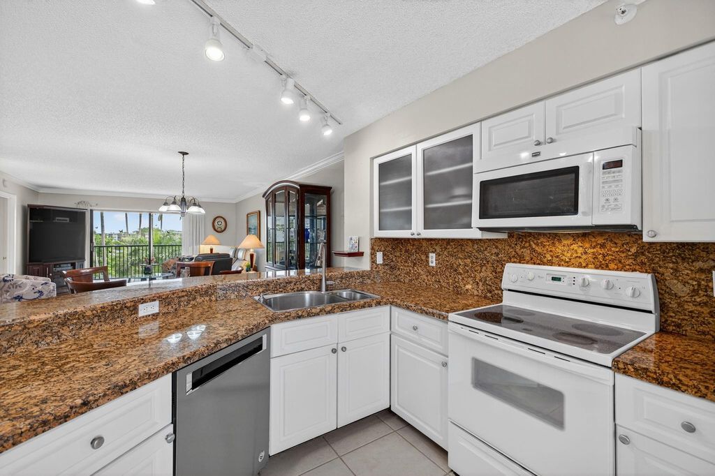 Photo of 2205 S Cypress Bend Drive #505, Pompano Beach, FL 33069 (MLS # F10514776)