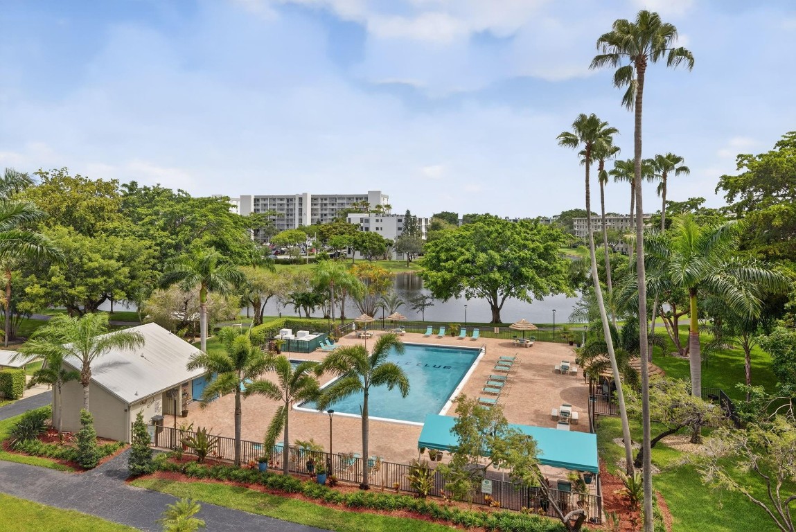 2205 S Cypress Bend Drive 505