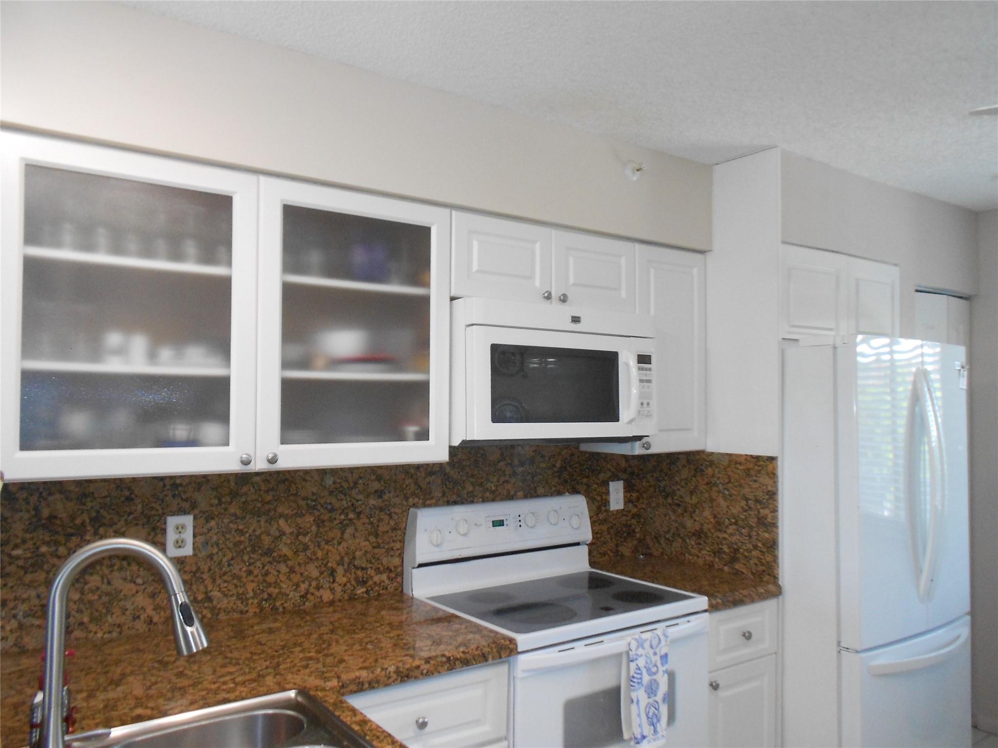 2205 S Cypress Bend Dr 505
