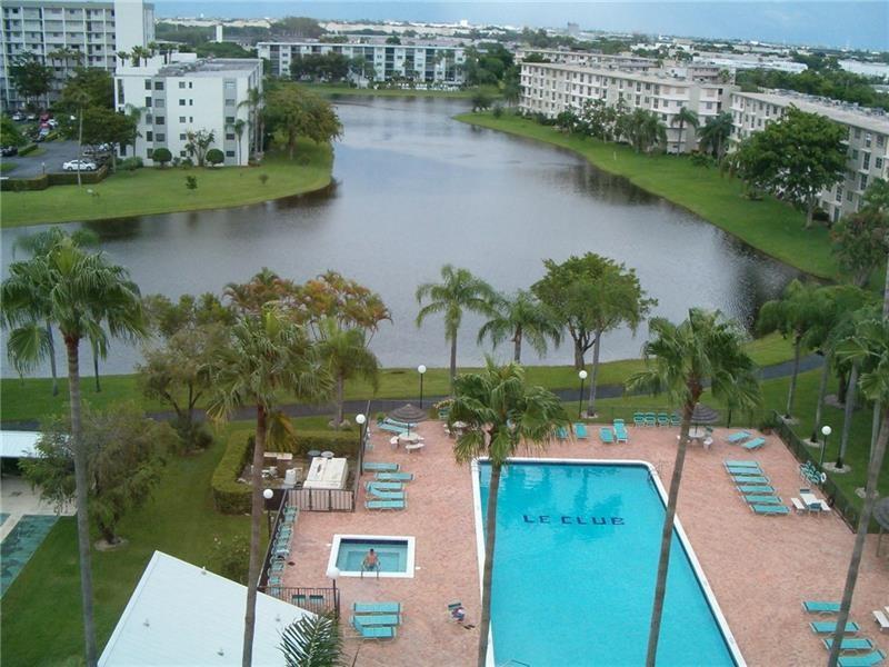 Cypress Bend Le Club - Residential