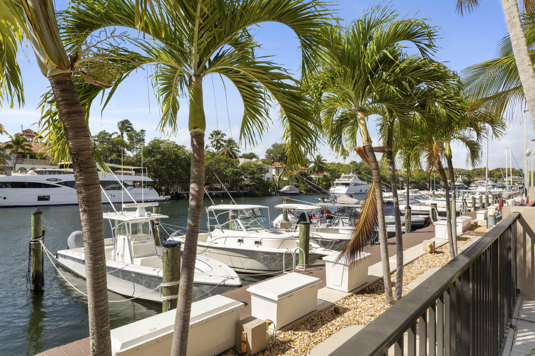 GABLES WATERWAY TOWERS CONDO - Residential