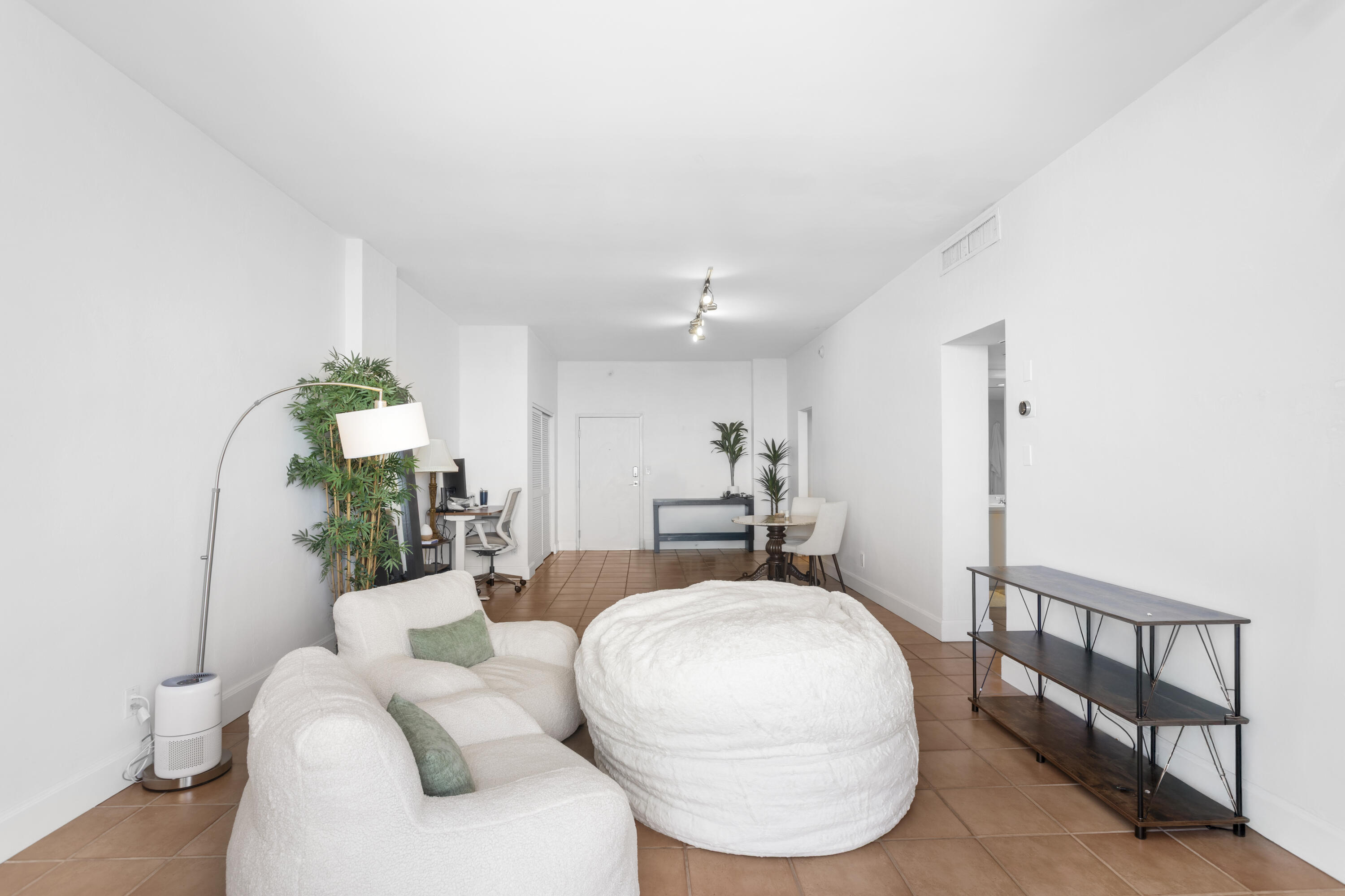 GABLES WATERWAY TOWERS CONDO - Residential