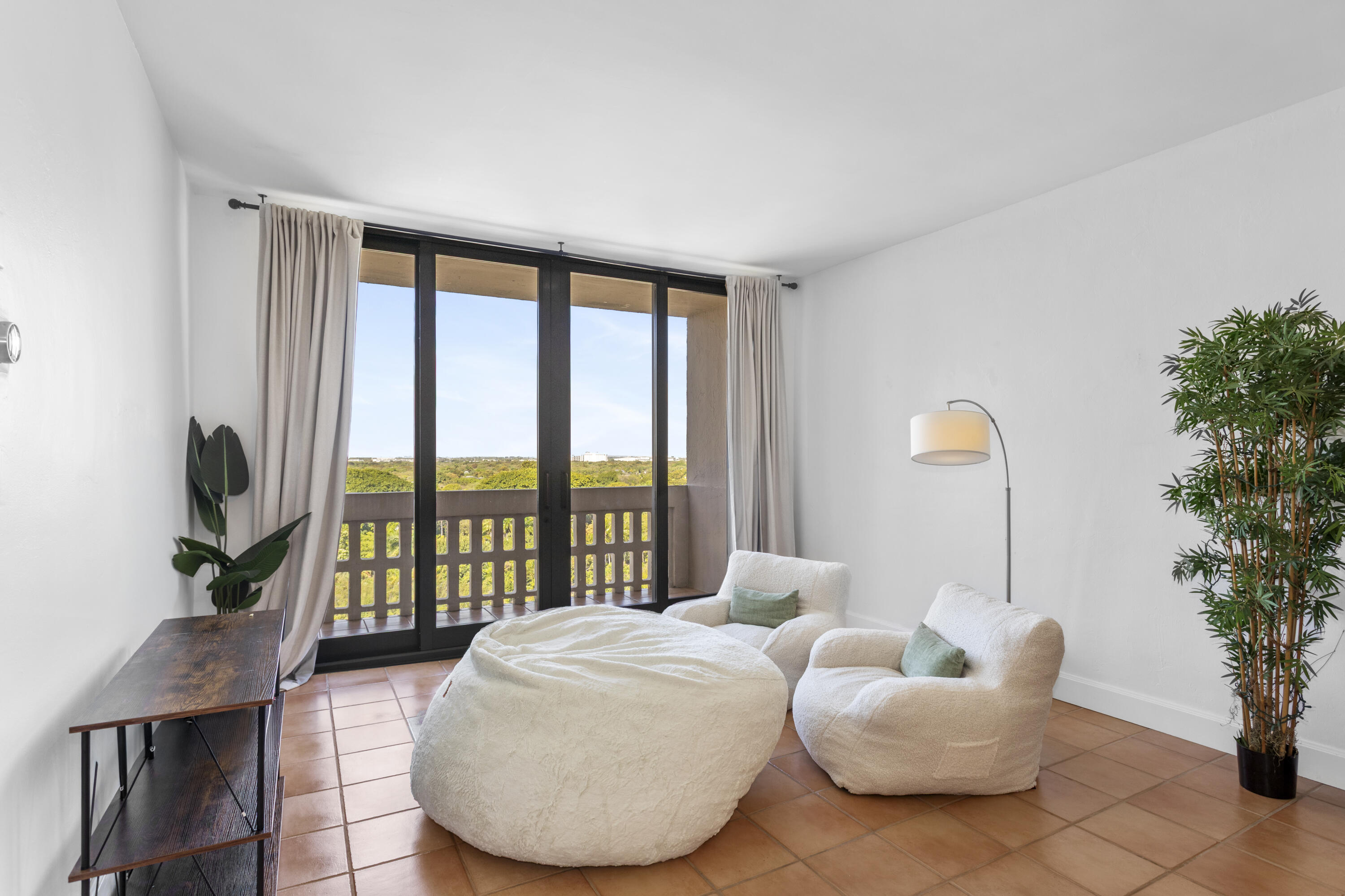 GABLES WATERWAY TOWERS CONDO - Residential