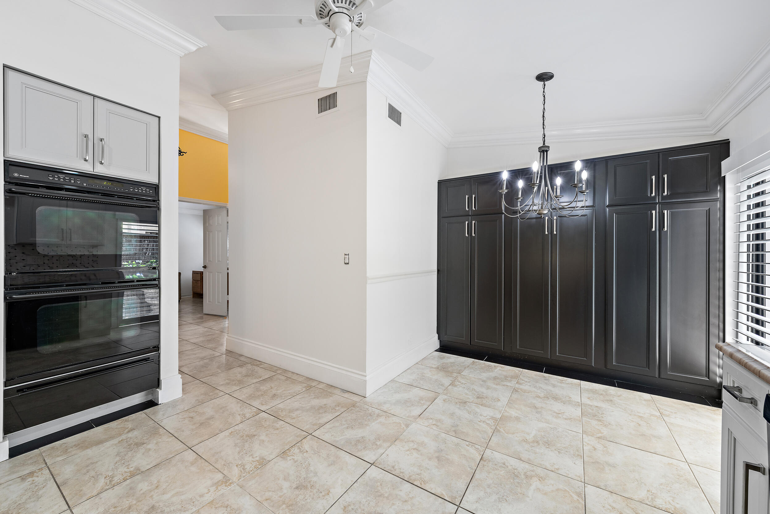 Crystal Pointe - Residential