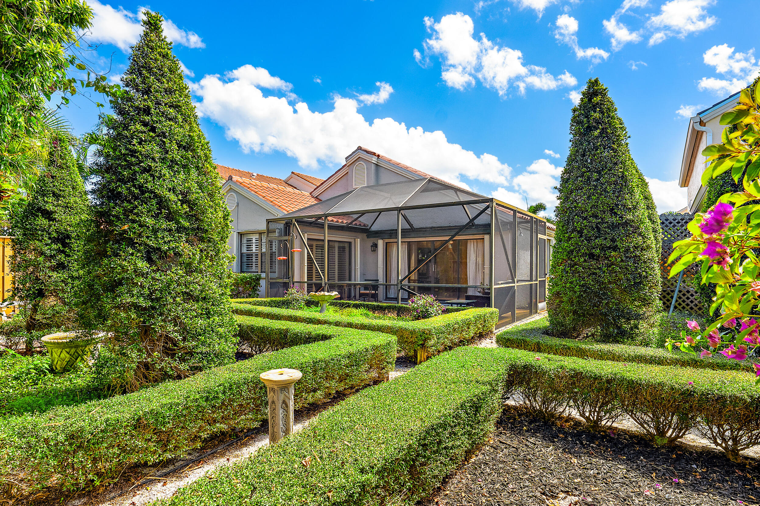 Crystal Pointe - Residential