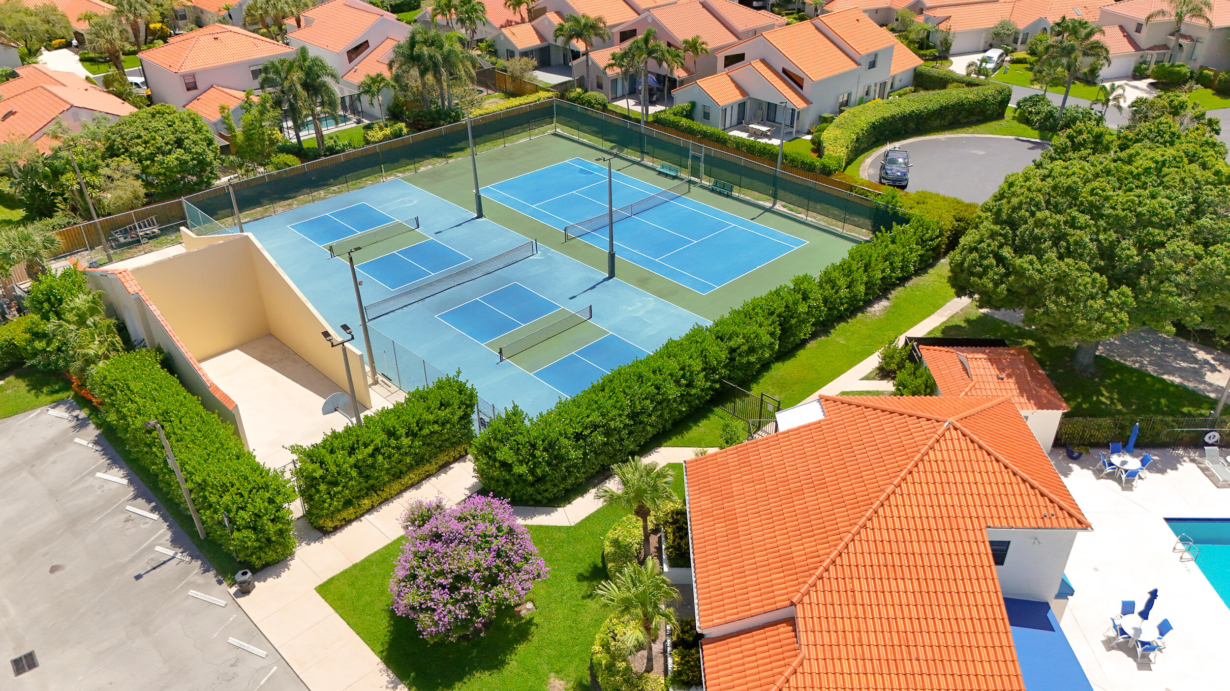 Crystal Pointe - Residential