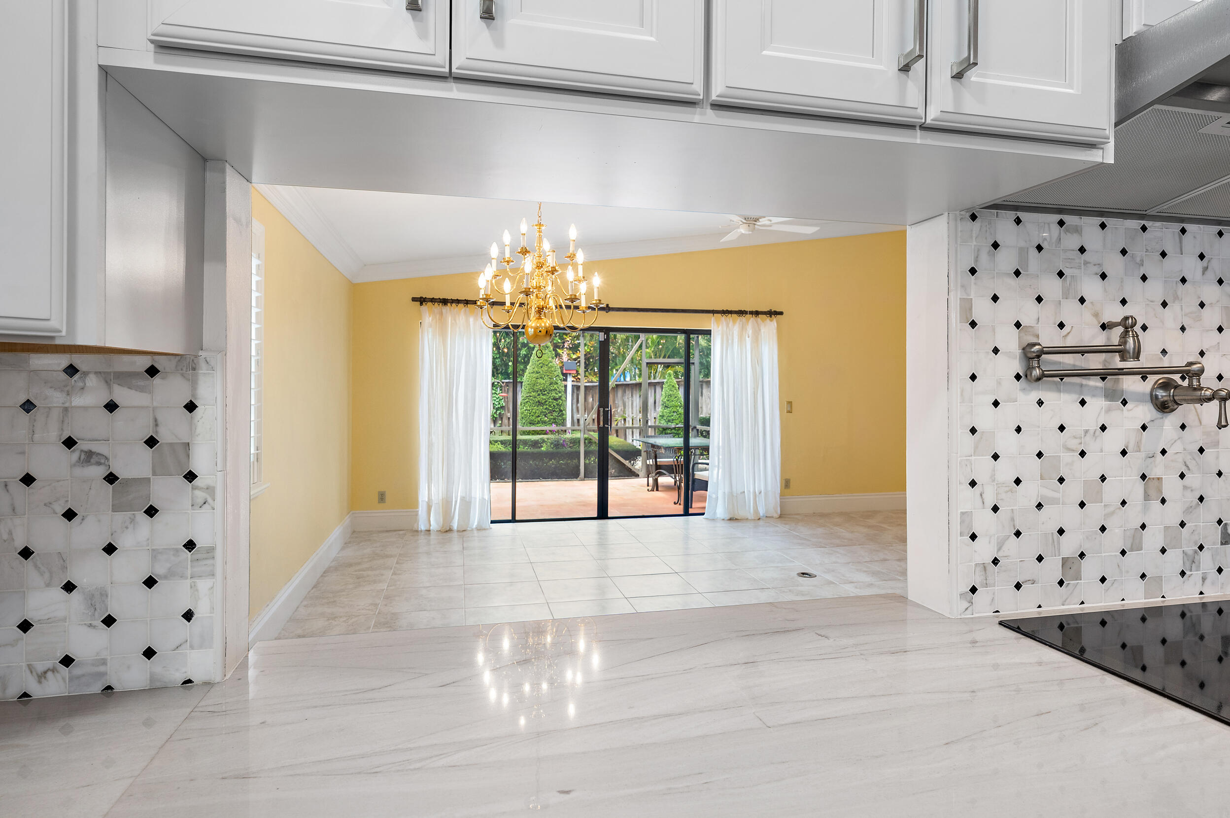 Crystal Pointe - Residential