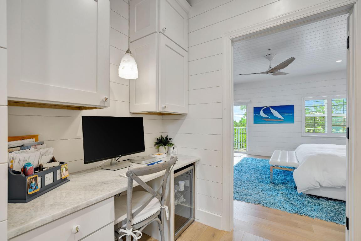 MERCURY RISING - Residential