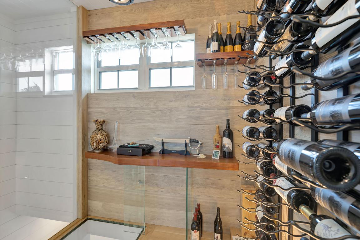 MERCURY RISING - Residential