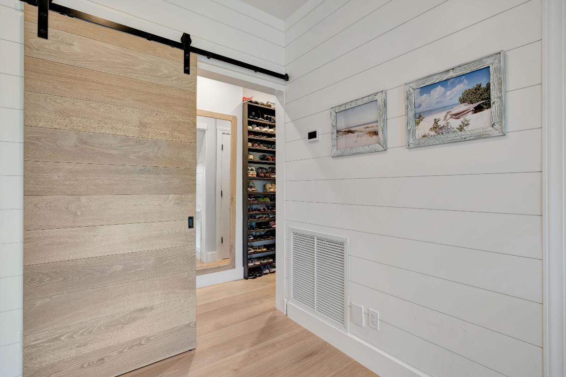 MERCURY RISING - Residential