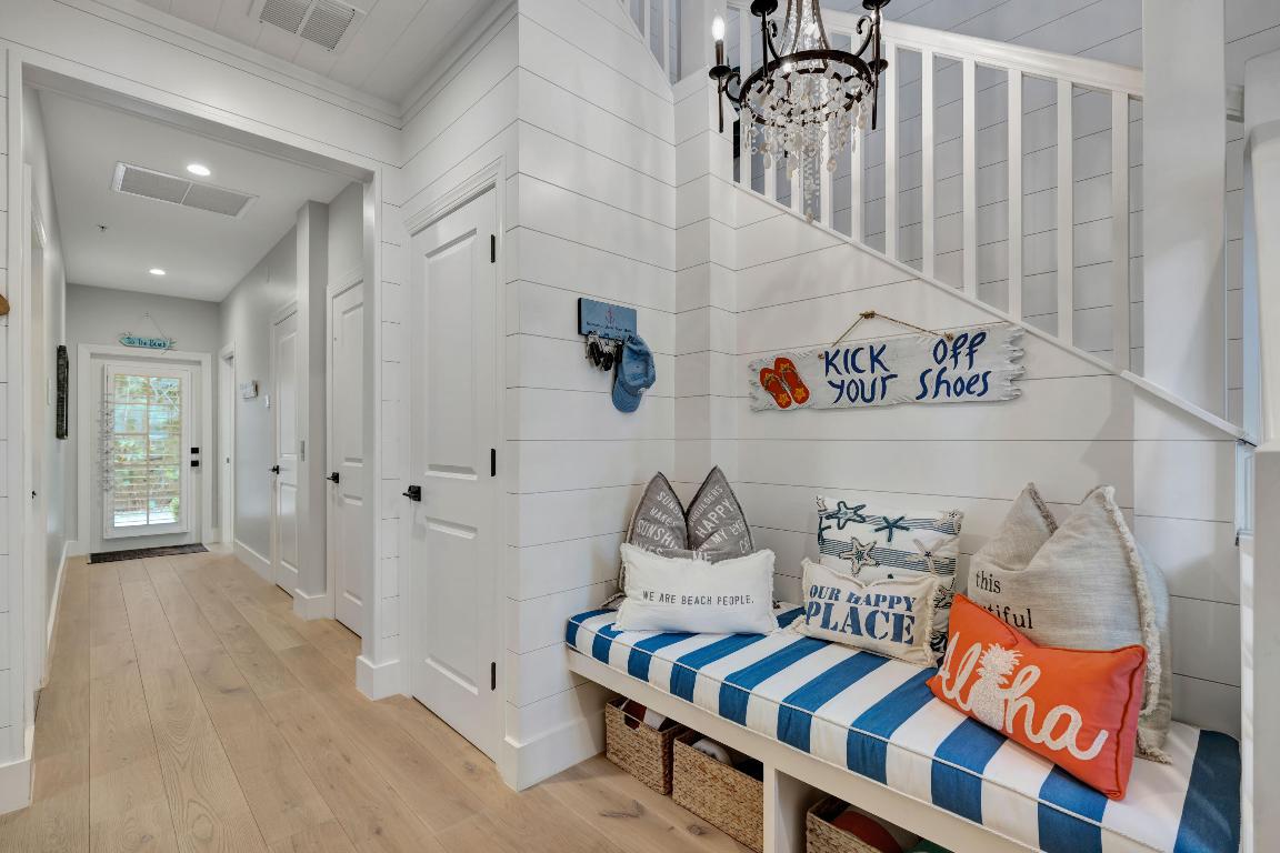 MERCURY RISING - Residential