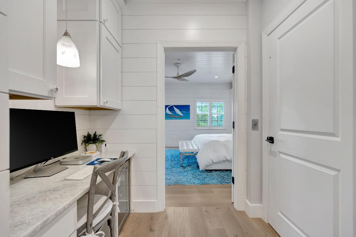 MERCURY RISING - Residential