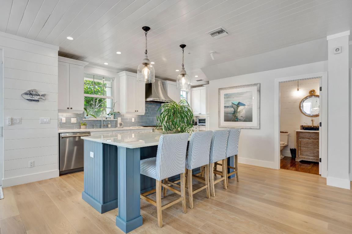 MERCURY RISING - Residential