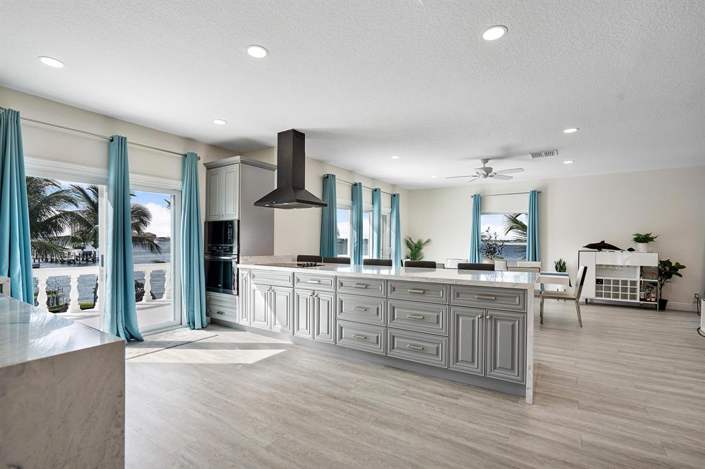 PALM BEACH ISLES 2 - Residential