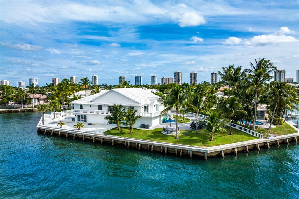 PALM BEACH ISLES 2 - Residential