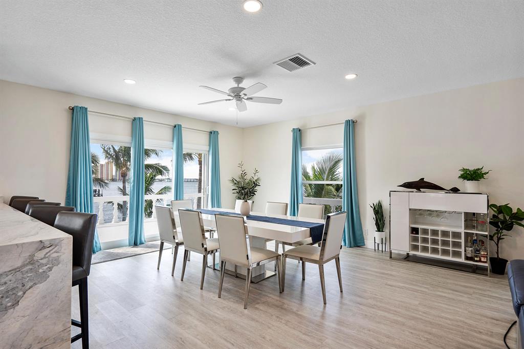 PALM BEACH ISLES 2 - Residential