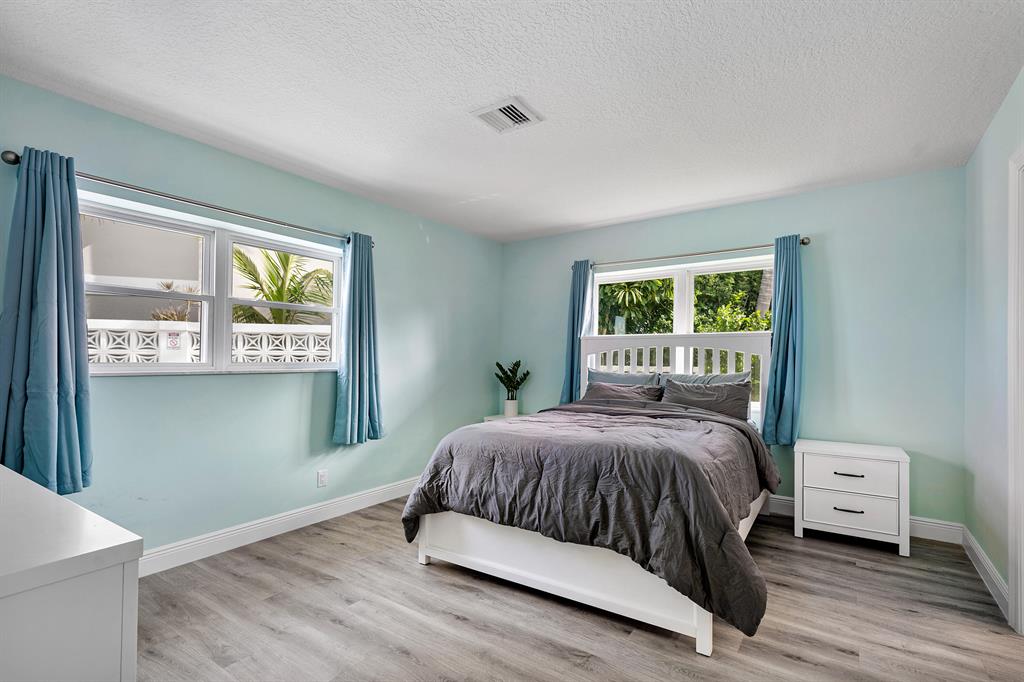 PALM BEACH ISLES 2 - Residential