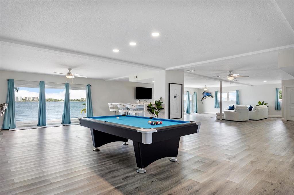 PALM BEACH ISLES 2 - Residential