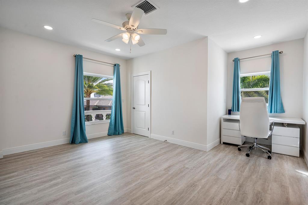 PALM BEACH ISLES 2 - Residential