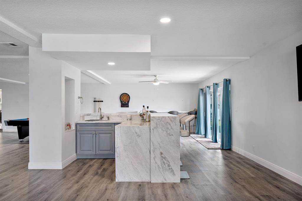 PALM BEACH ISLES 2 - Residential