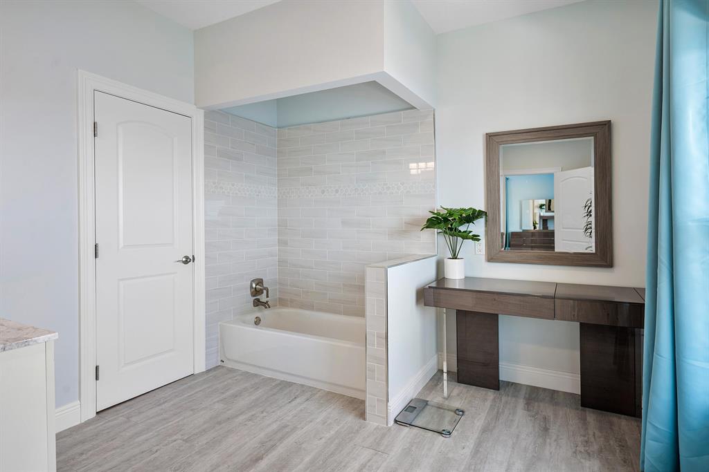 PALM BEACH ISLES 2 - Residential