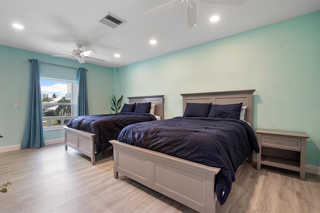 PALM BEACH ISLES 2 - Residential