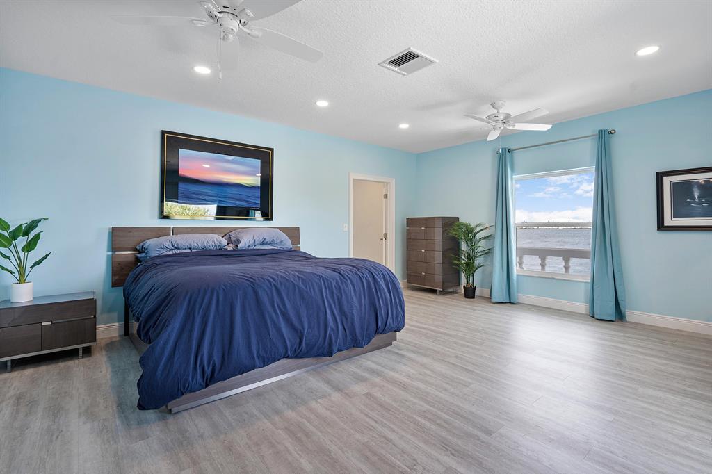 PALM BEACH ISLES 2 - Residential