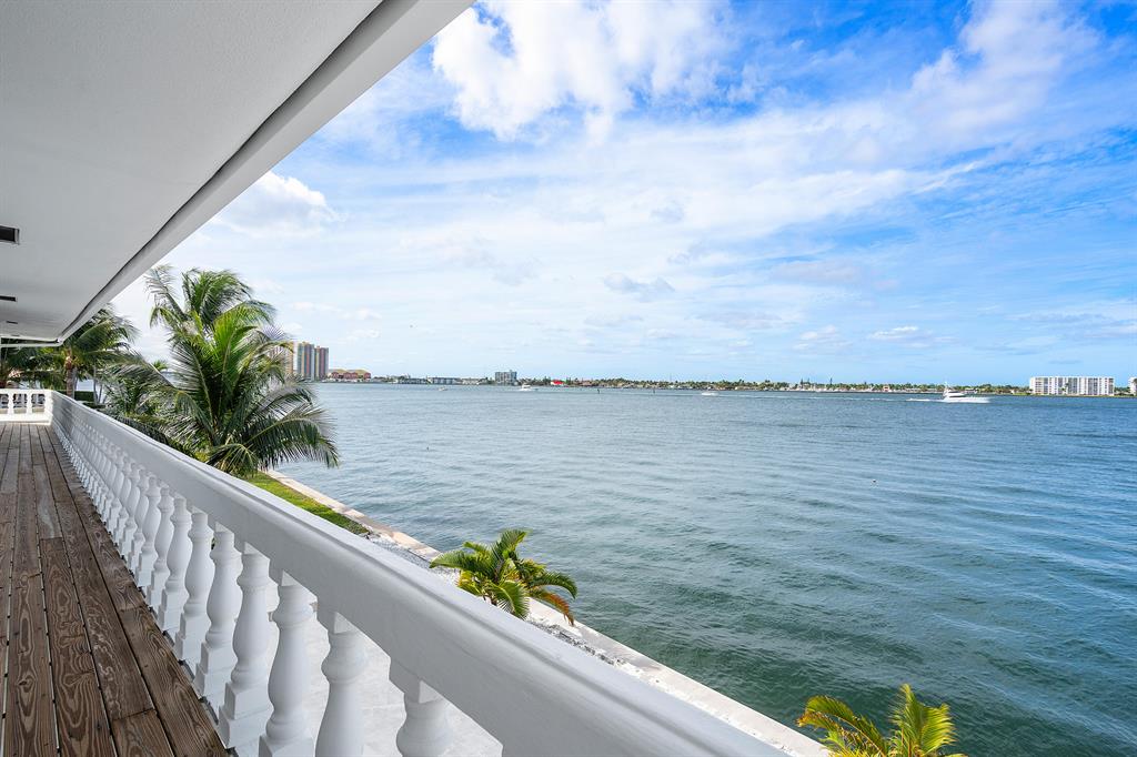 PALM BEACH ISLES 2 - Residential