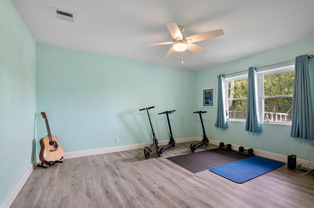 PALM BEACH ISLES 2 - Residential