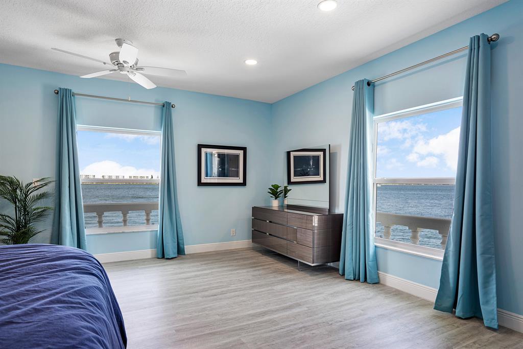 PALM BEACH ISLES 2 - Residential