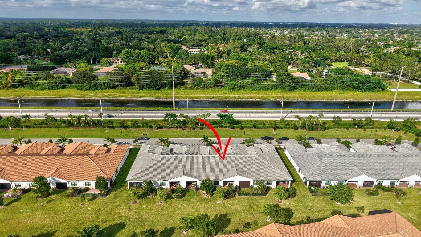 THE FALLS AT PARKLAND - Residential