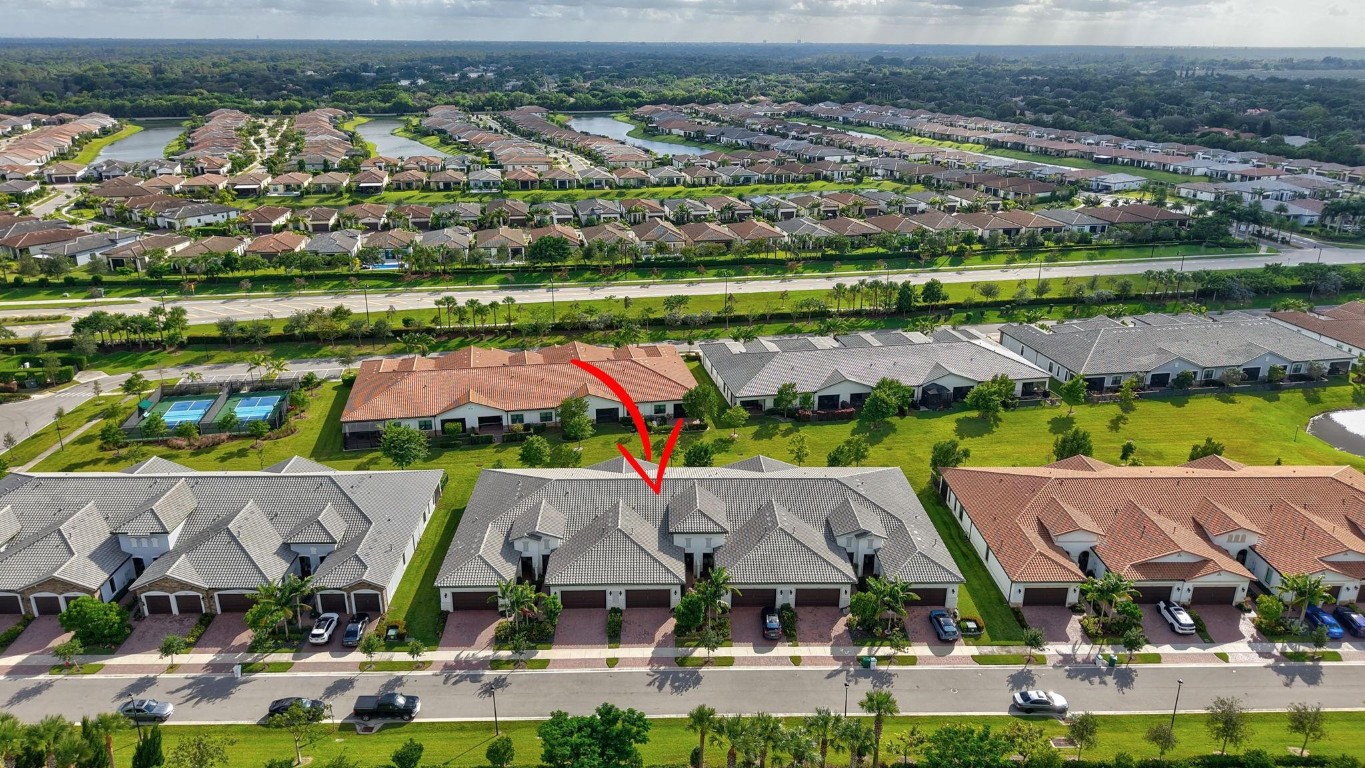 THE FALLS AT PARKLAND - Residential