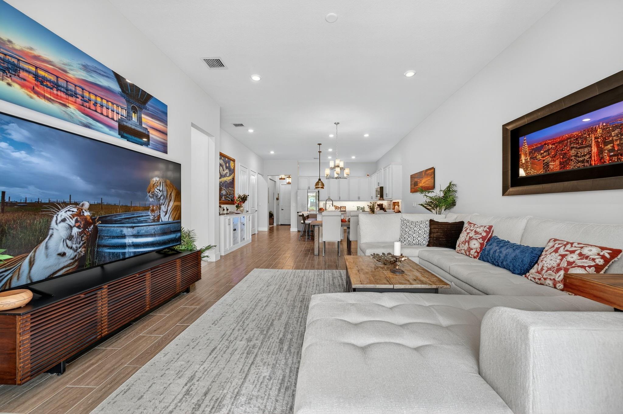 THE FALLS AT PARKLAND - Residential