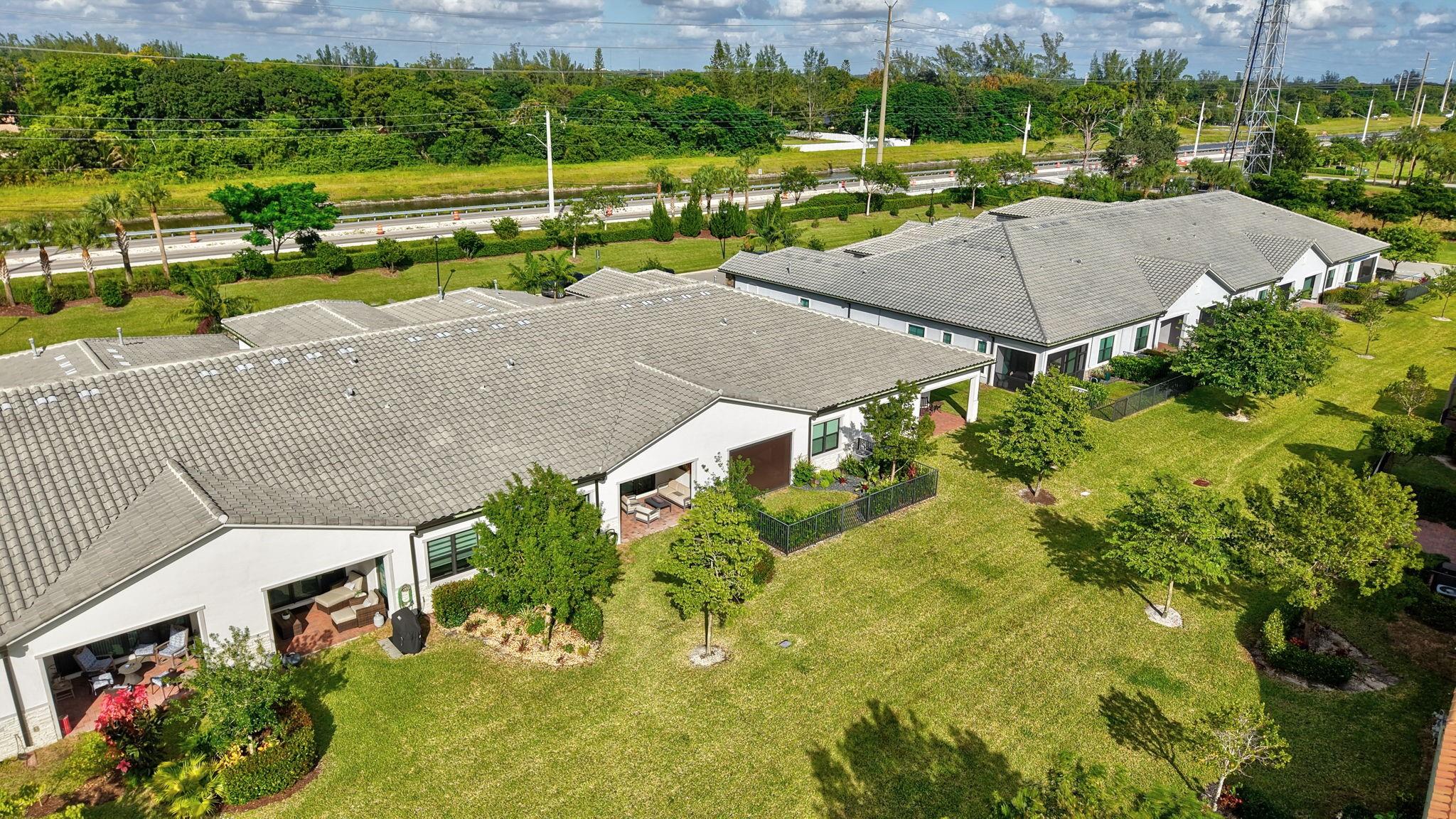 THE FALLS AT PARKLAND - Residential