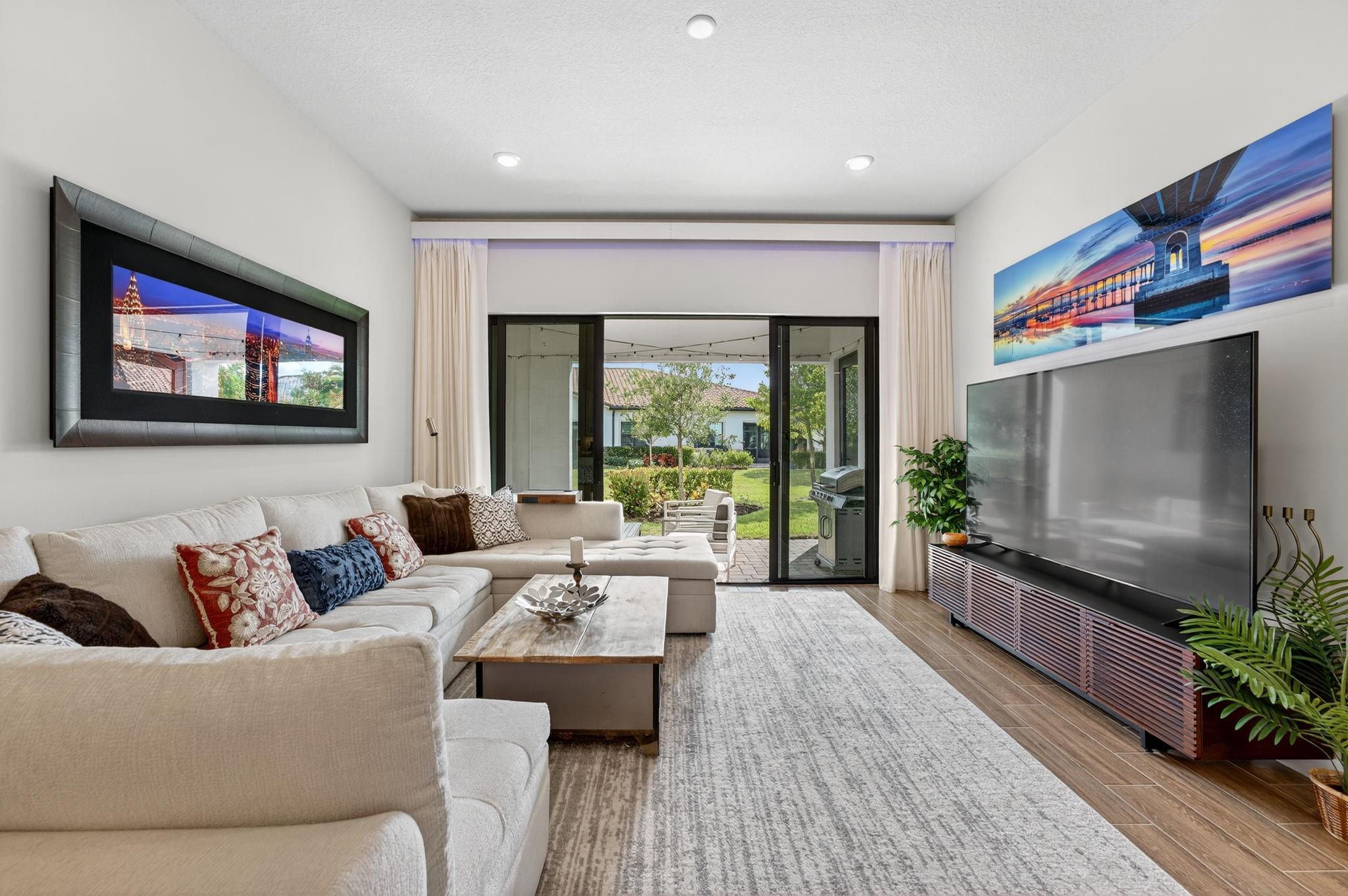 THE FALLS AT PARKLAND - Residential