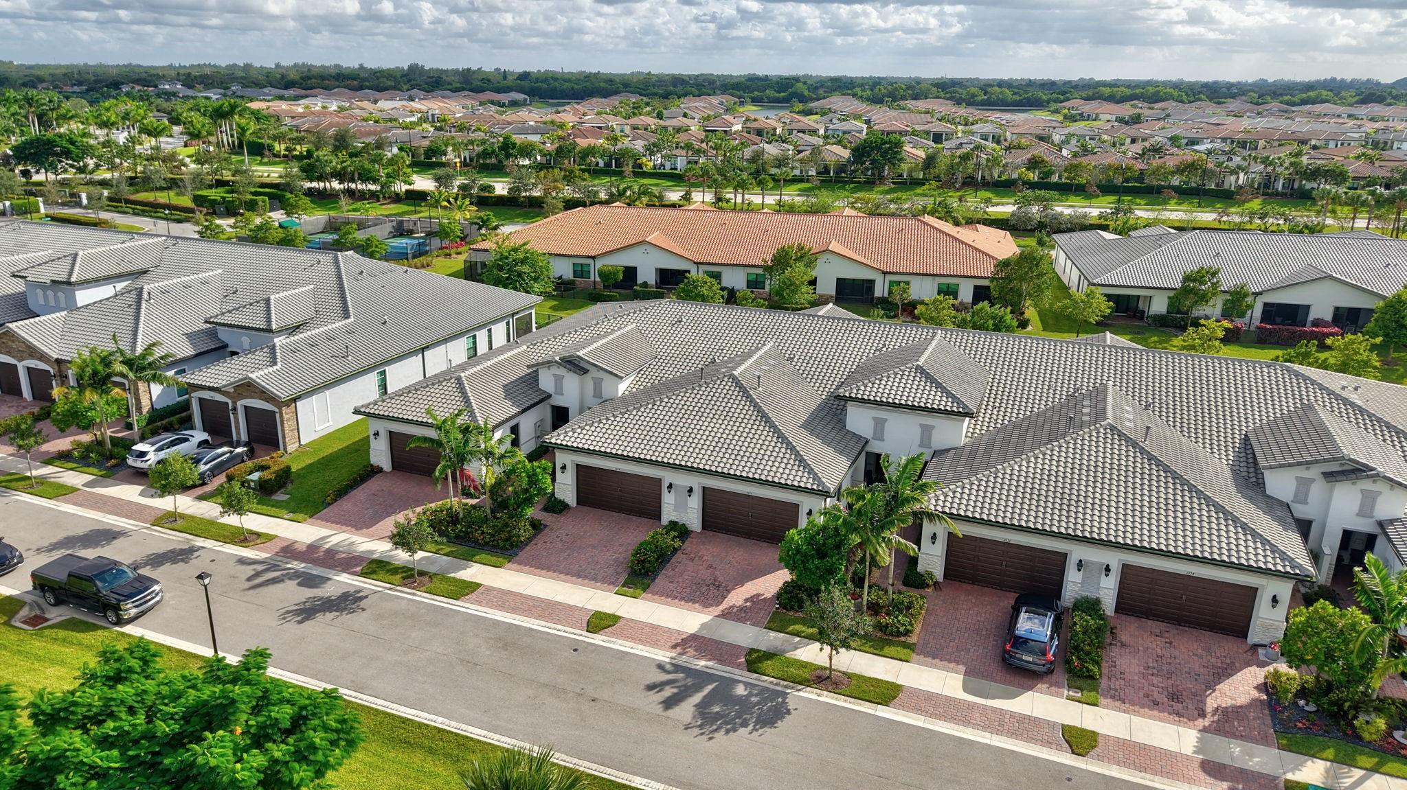 THE FALLS AT PARKLAND - Residential