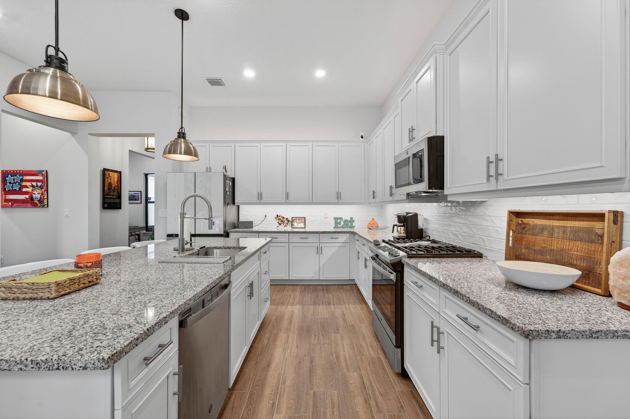 THE FALLS AT PARKLAND - Residential