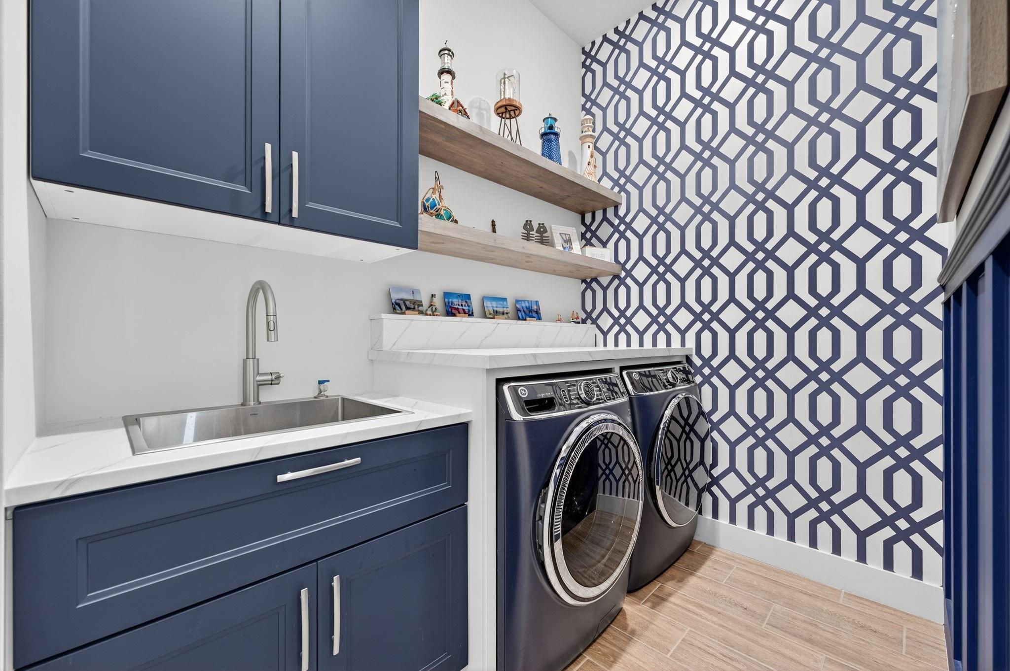 THE FALLS AT PARKLAND - Residential