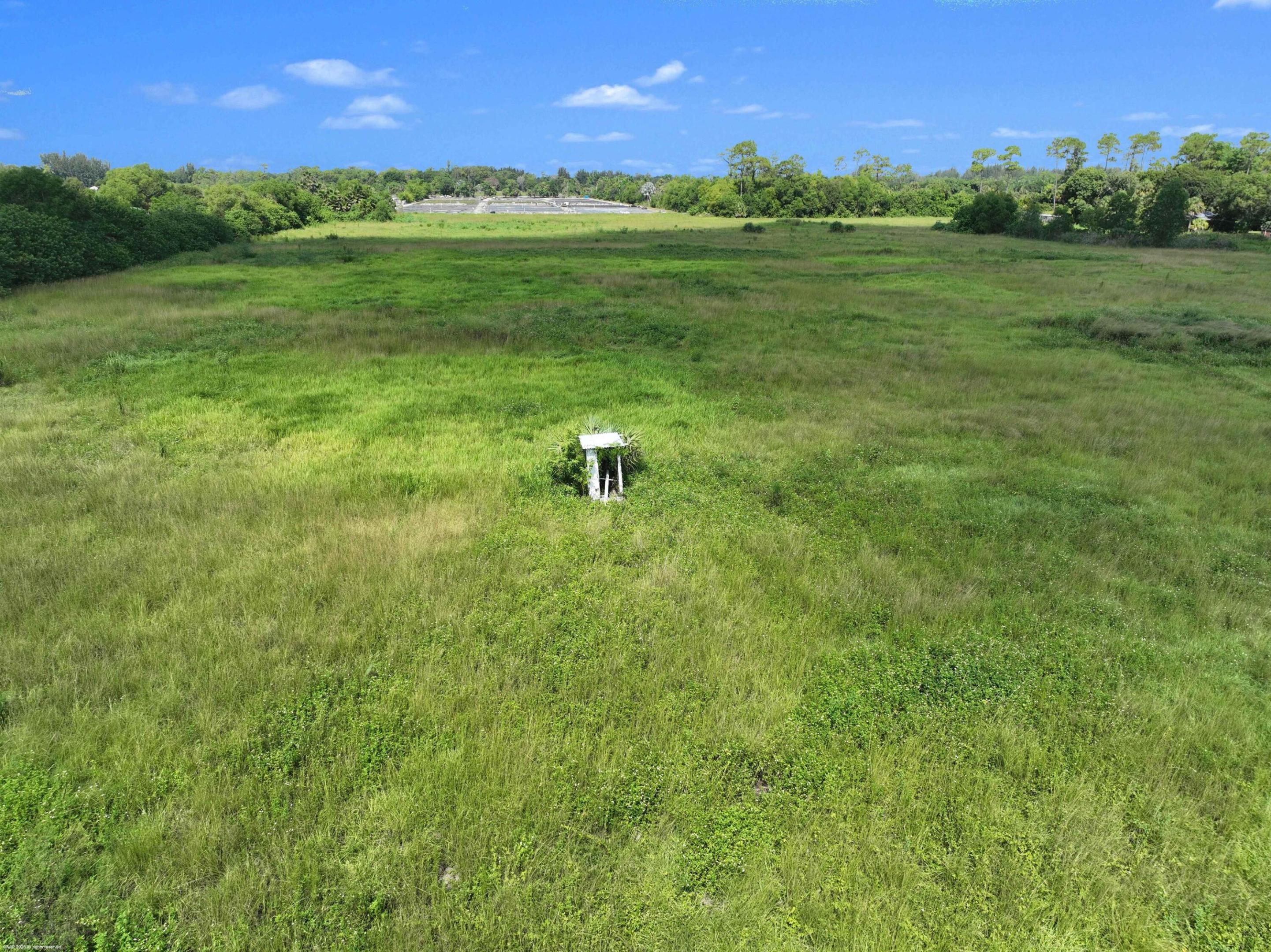 LOXAHATCHEE GROVES - Land