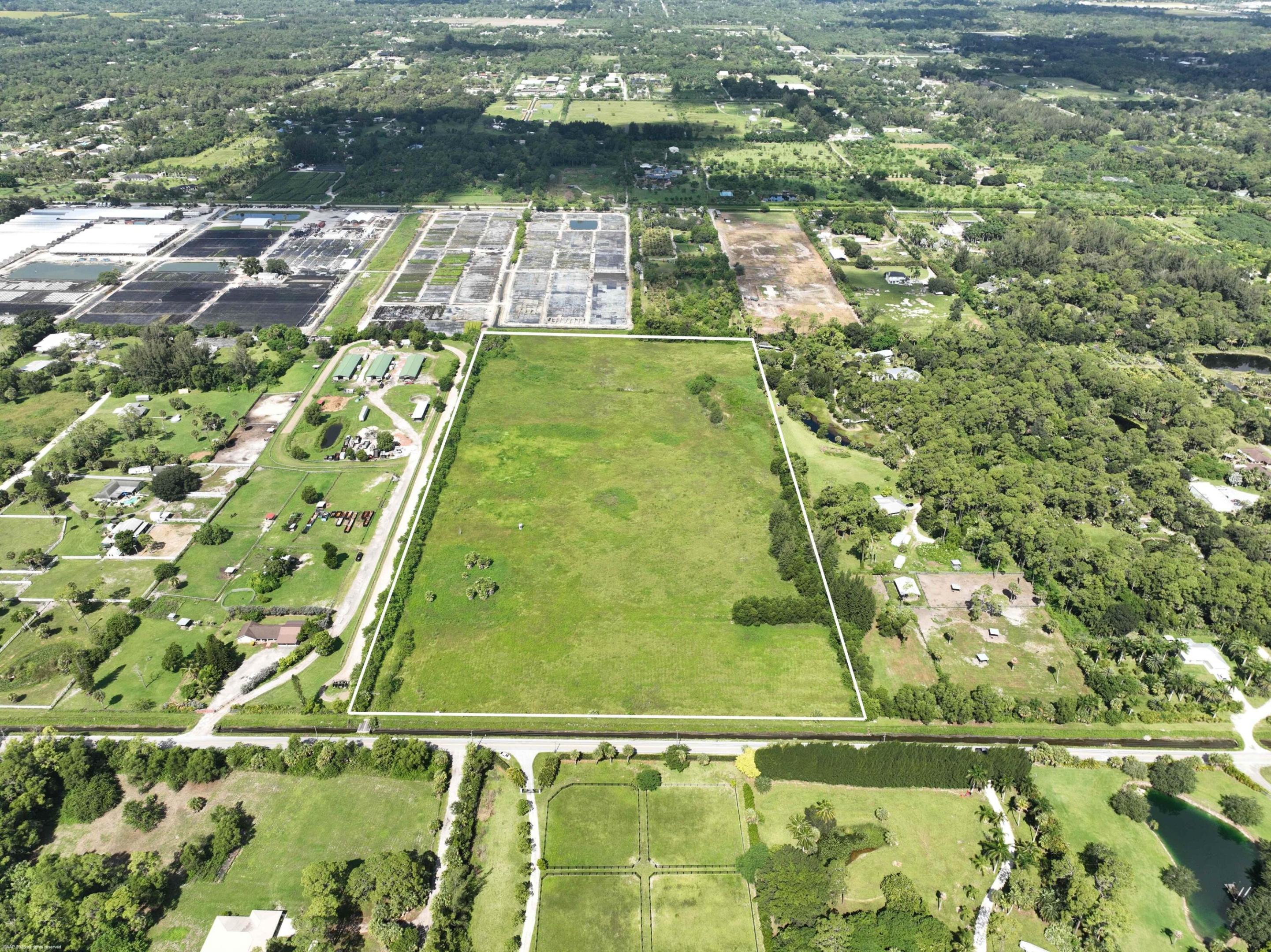 LOXAHATCHEE GROVES - Land