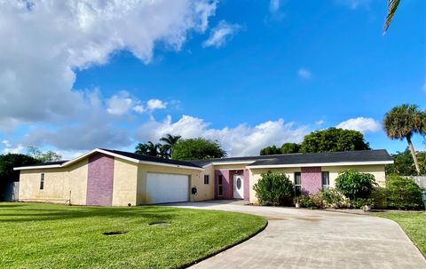 A home in Lake Worth