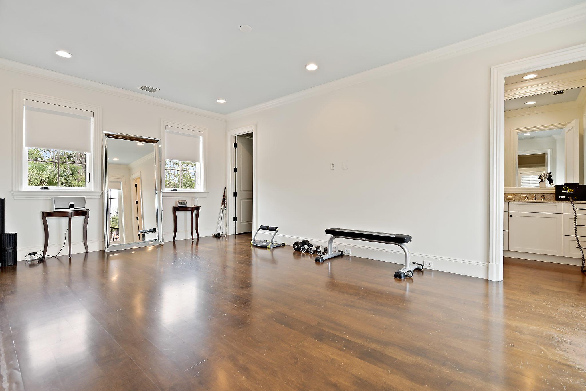 BEARS CLUB - Residential