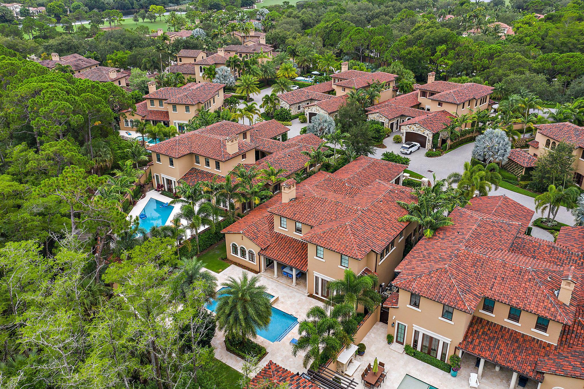 BEARS CLUB - Residential