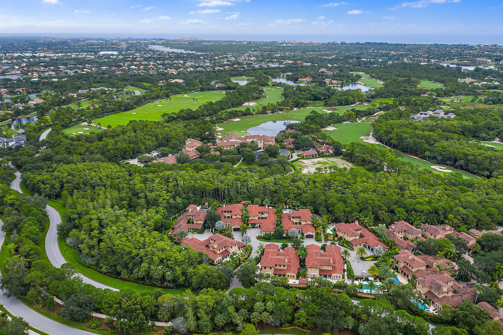 BEARS CLUB - Residential